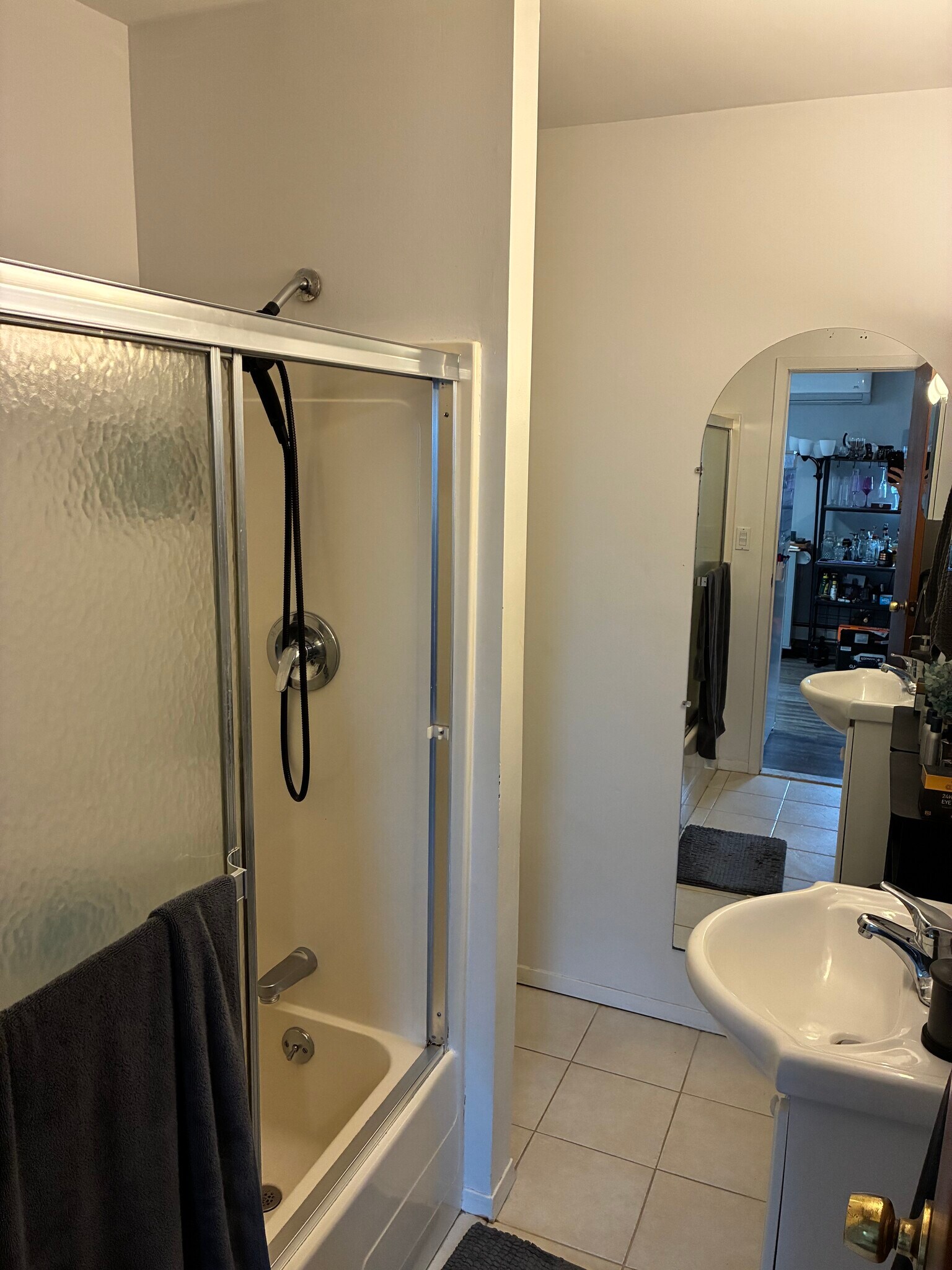 Building Photo - 14 Winside Ln