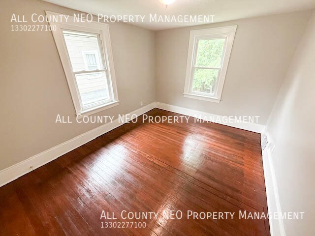 Building Photo - 1114 Herberich Ave