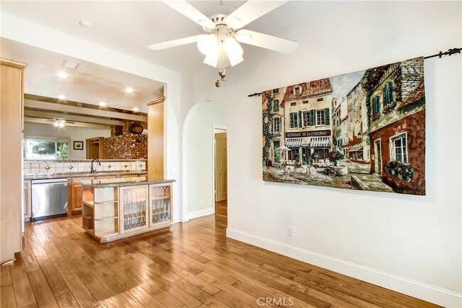 Building Photo - 10818 Hillside Rd