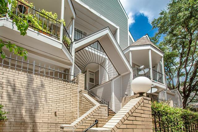 Building Photo - 1010 Allen St