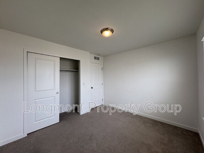 Building Photo - 3518 Sawtooth St