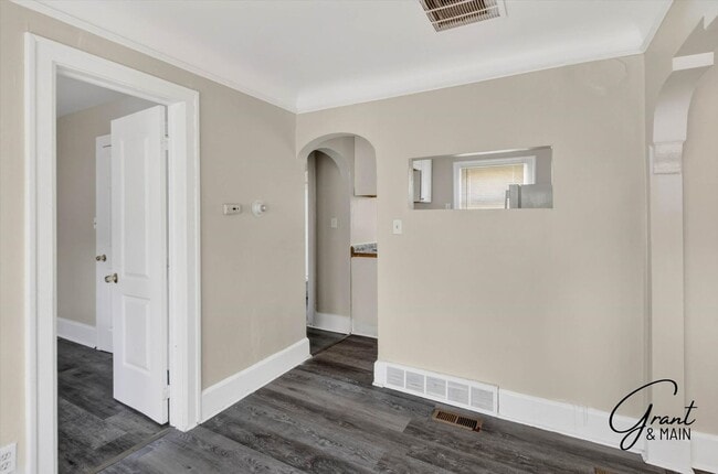 Building Photo - 14541 Kentfield St