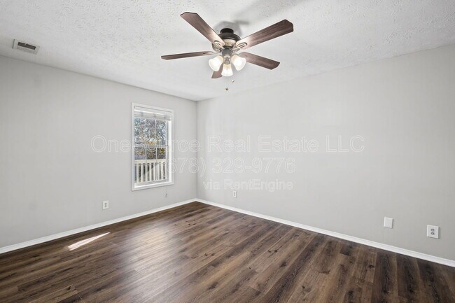 Building Photo - 907 Augusta Dr