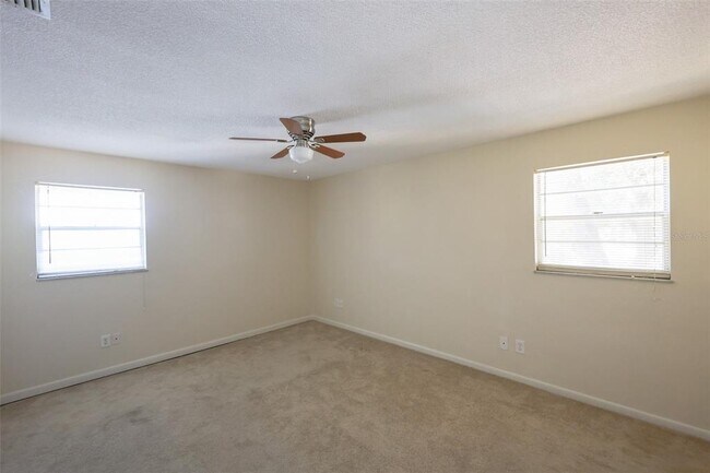 Building Photo - 1960 Union St