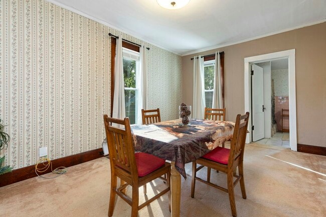 Building Photo - 511 S 3rd St