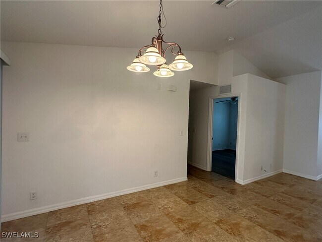 Building Photo - 1709 NW 15th Ave