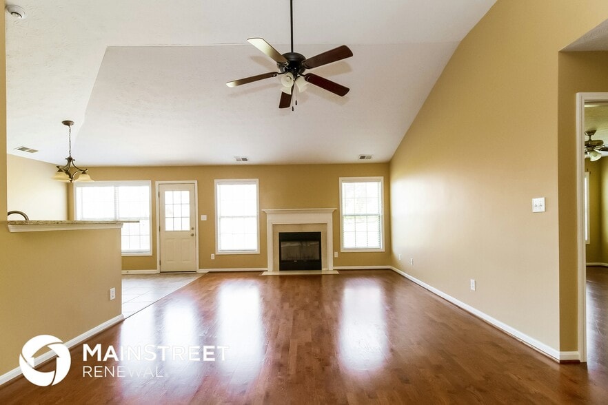 Building Photo - 1911 Belay Way