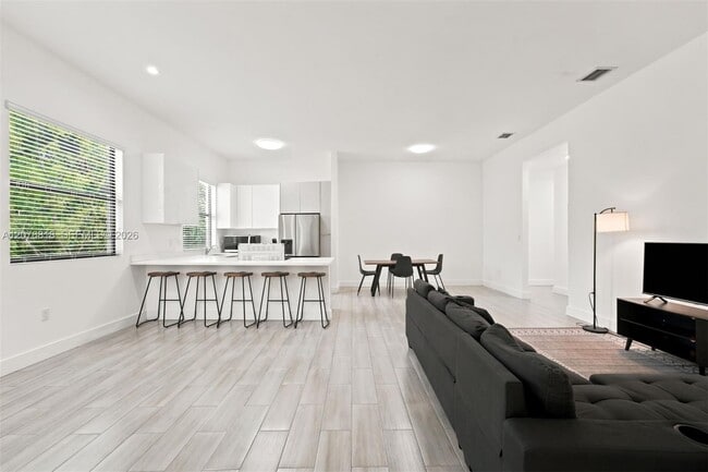 Building Photo - 1544 NW 59th St