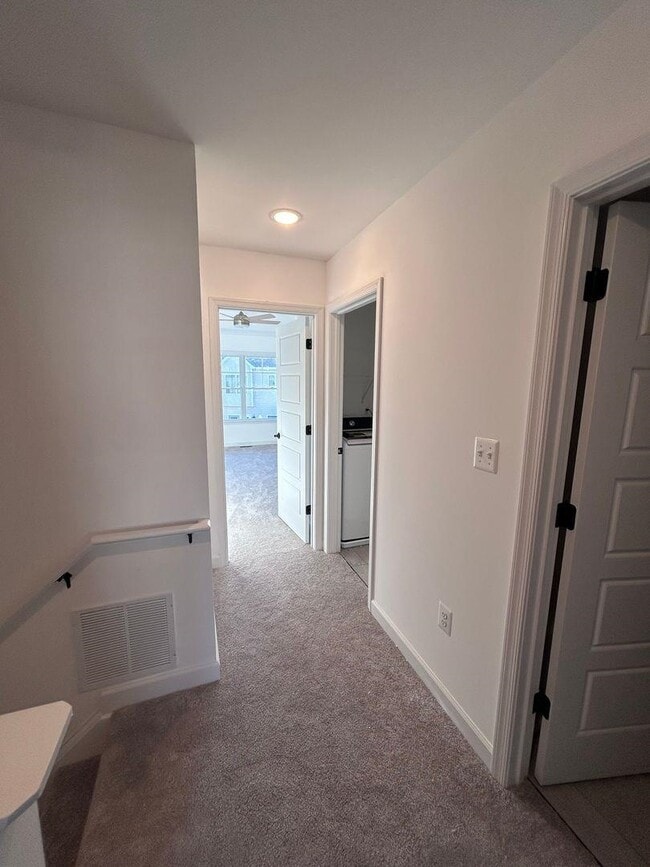 Building Photo - 1416 DERBY Dr