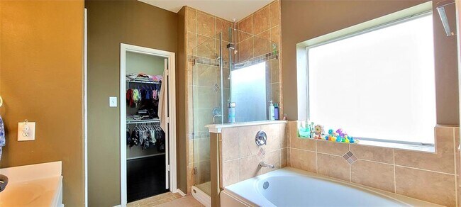 Building Photo - 17227 Bedford Pass Dr