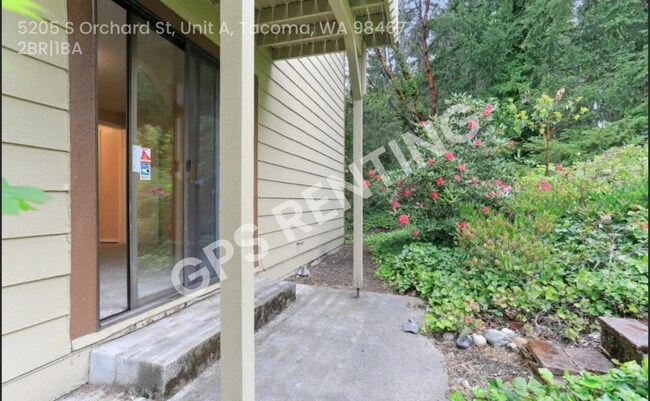 Building Photo - Peaceful Living in University Place – Bright, Spacious & Move-In Ready + $300 Move-In Special!