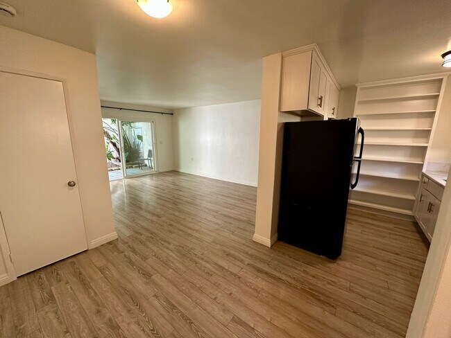 Building Photo - 1815 Armour Ln