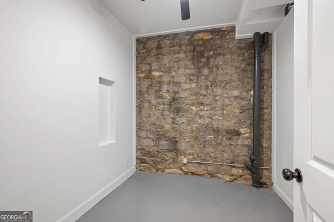 Building Photo - 360 Ponce De Leon Ave NE