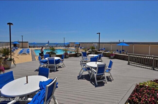 Building Photo - 787 Ocean Ave N