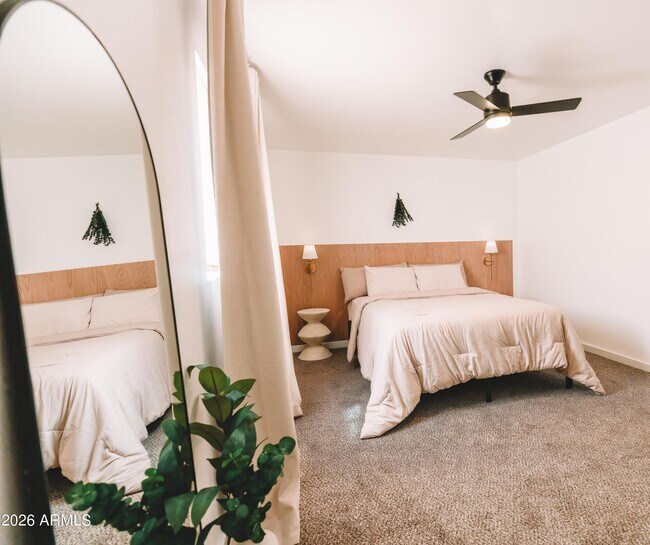 Building Photo - 11607 N 21st Ave