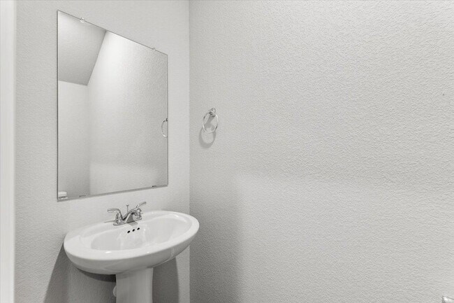 Building Photo - 2709 Totley Rd