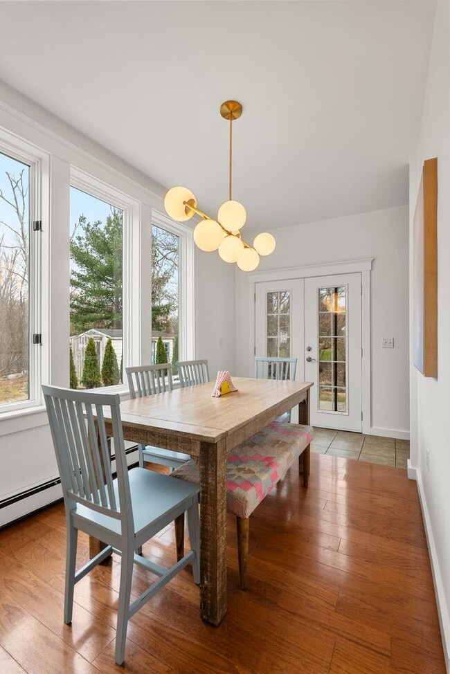 Building Photo - Year-round 3-Bedroom Home in Rockport