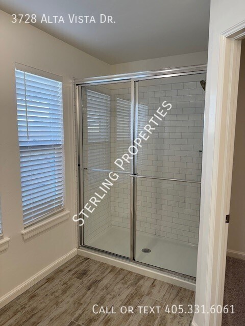 Building Photo - 3728 Alta Vis Dr