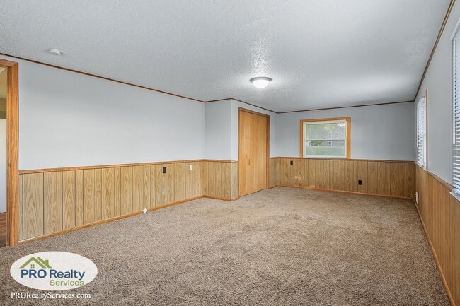 Building Photo - 3 Bedroom Home in New Prague