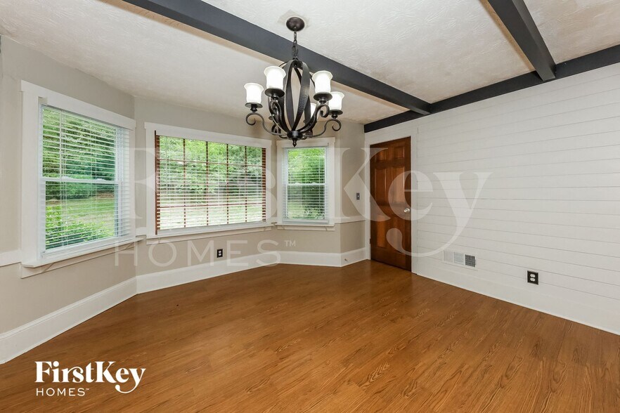 Building Photo - 2902 Moorings Pkwy SW