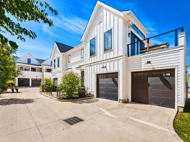 Building Photo - 1140 Hamlet St