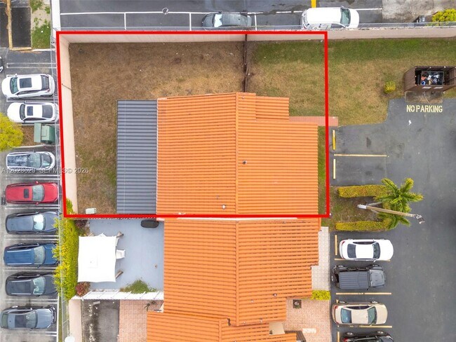 Building Photo - 3815 SW 82nd Ave