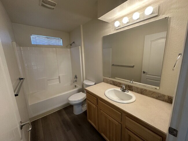 Building Photo - 11839 Cloverbrook Ln