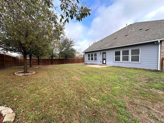 Building Photo - 4601 Tiddle Ln