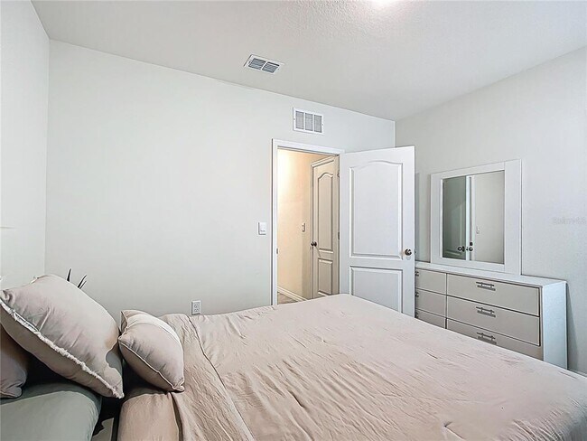 Building Photo - 1304 Berry Ln