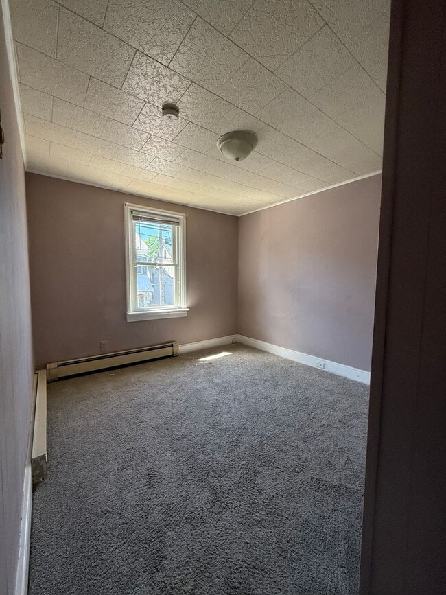 Building Photo - Beautiful Columbia 3 BR for Immediate Move in
