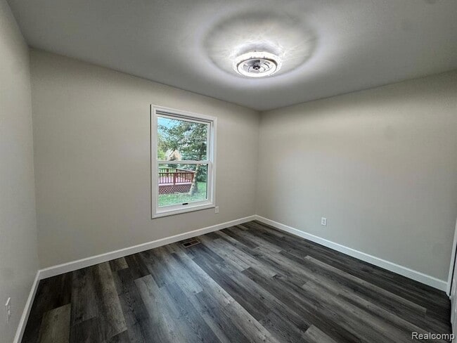 Building Photo - 2343 Heritage Pointe Dr