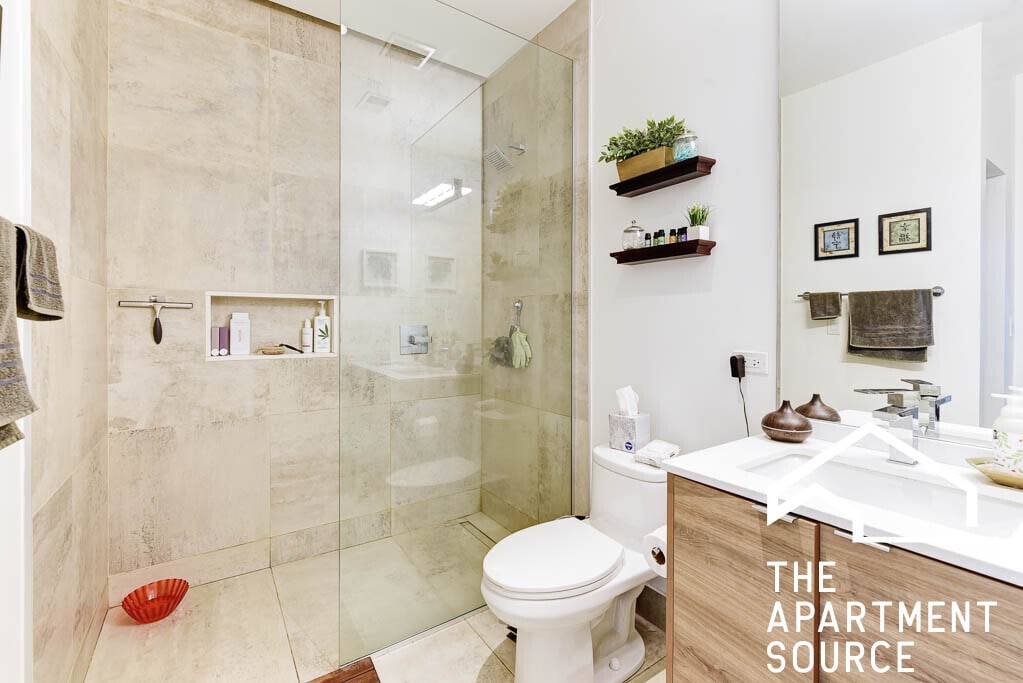 Building Photo - 3461 N Lincoln Ave