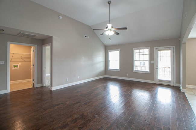 Building Photo - 151 Ambridge St