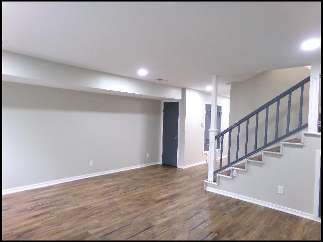 Building Photo - 408 W 4th St