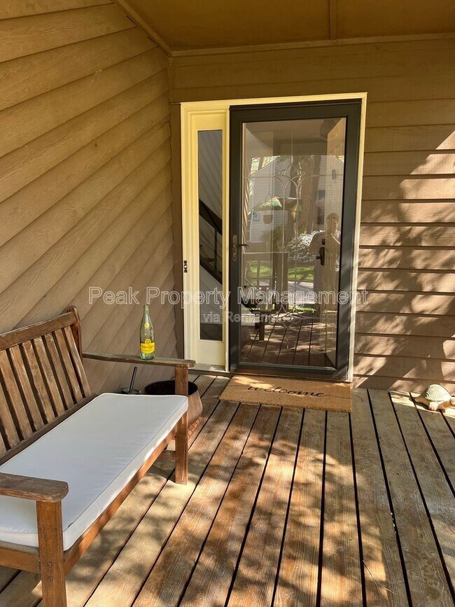 Building Photo - 2107 Persimmon Trek