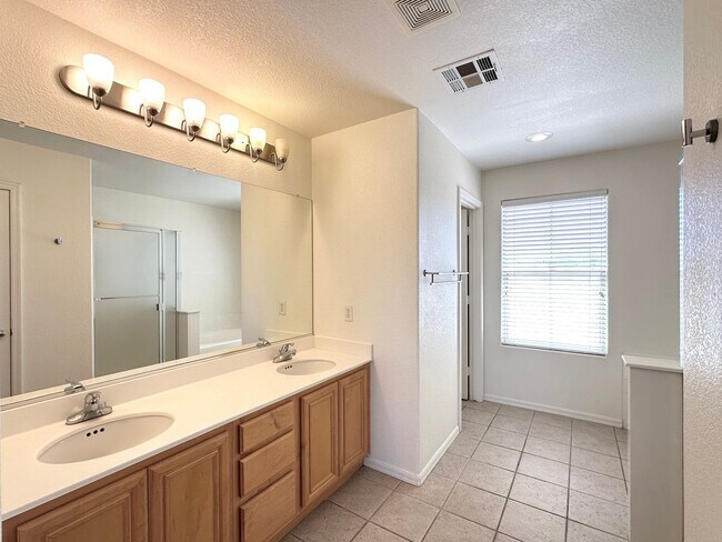 Building Photo - 11238 Tribiani Ave