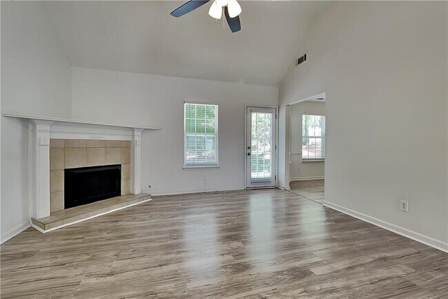 Building Photo - 4206 Shoreside Cir SW