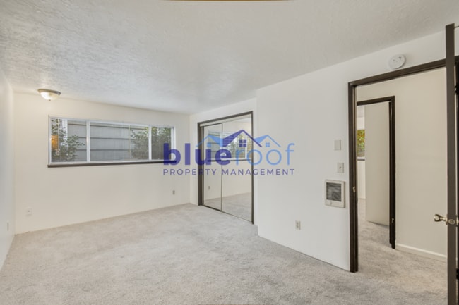 Building Photo - 14904 SE Arista Dr