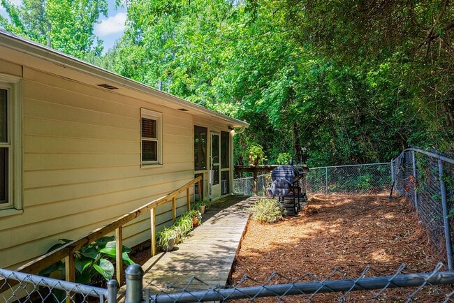 Building Photo - 4012 N Cahaba Dr