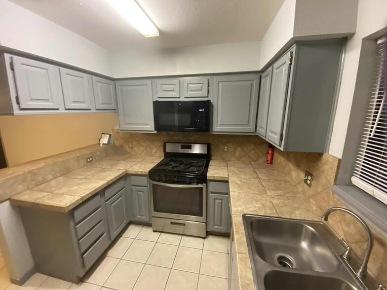 Building Photo - 17626 Telegraph Creek Dr