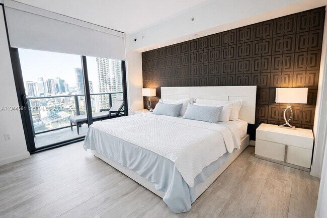 Building Photo - 45 SW 9th St