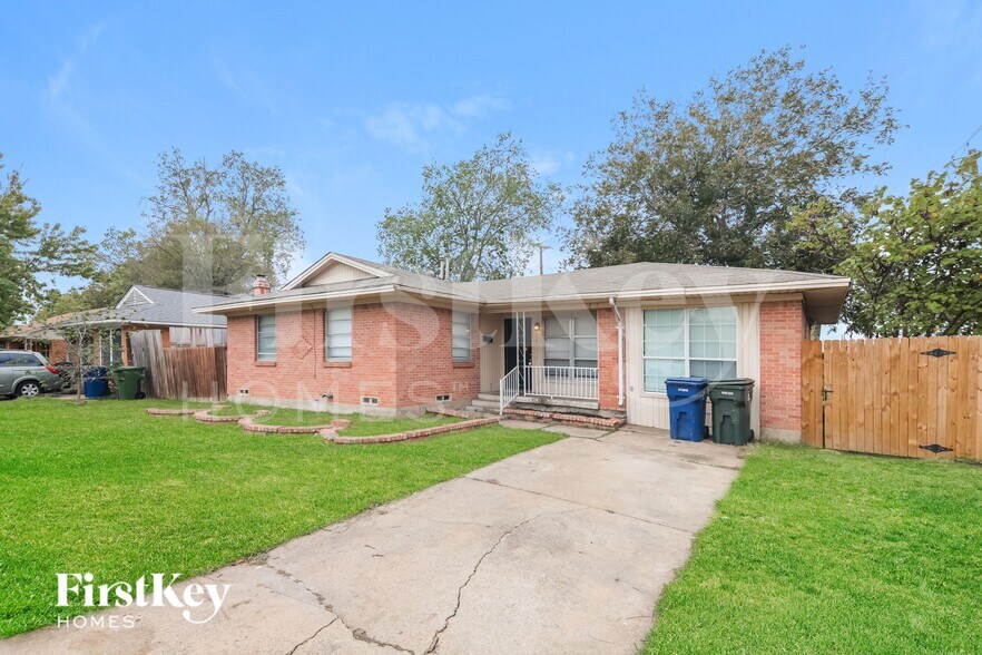 Building Photo - 3101 Marydale Rd