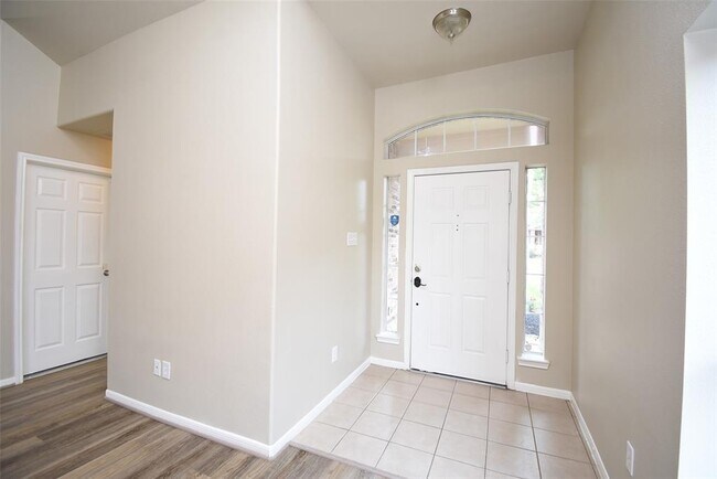 Primary Photo - 26306 Hartwill Dr