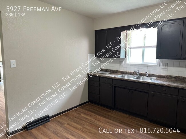 Building Photo - 5927 Freeman Ave