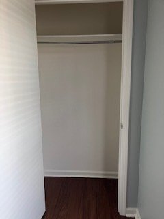 Building Photo - 503 E 6th St