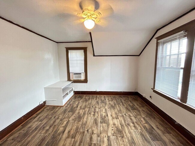 Building Photo - 4414 Kenneth Ave