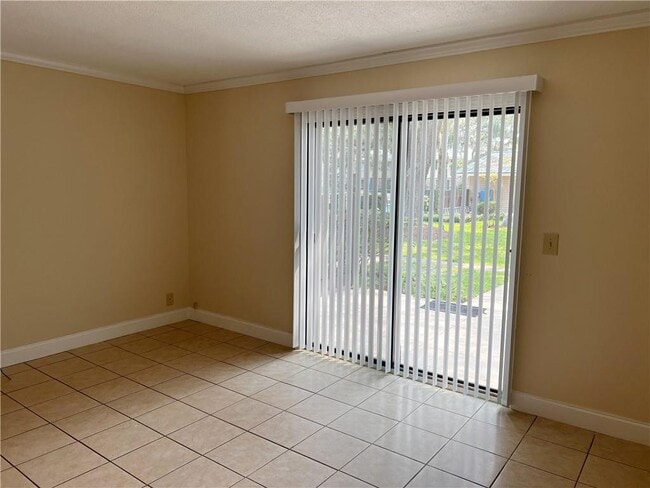 Building Photo - 1500 Demere Rd