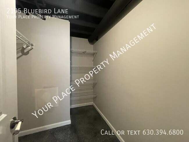 Building Photo - 2195 Bluebird Ln