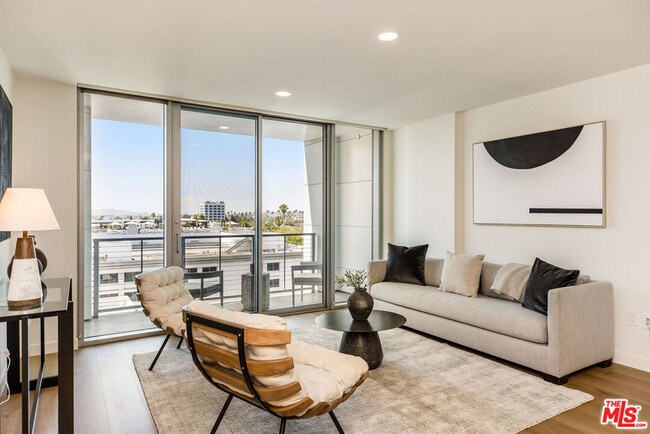 Building Photo - 8500 Burton Wy