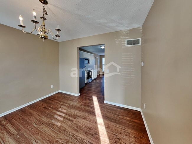 Building Photo - 911 Balsam Wood Ln